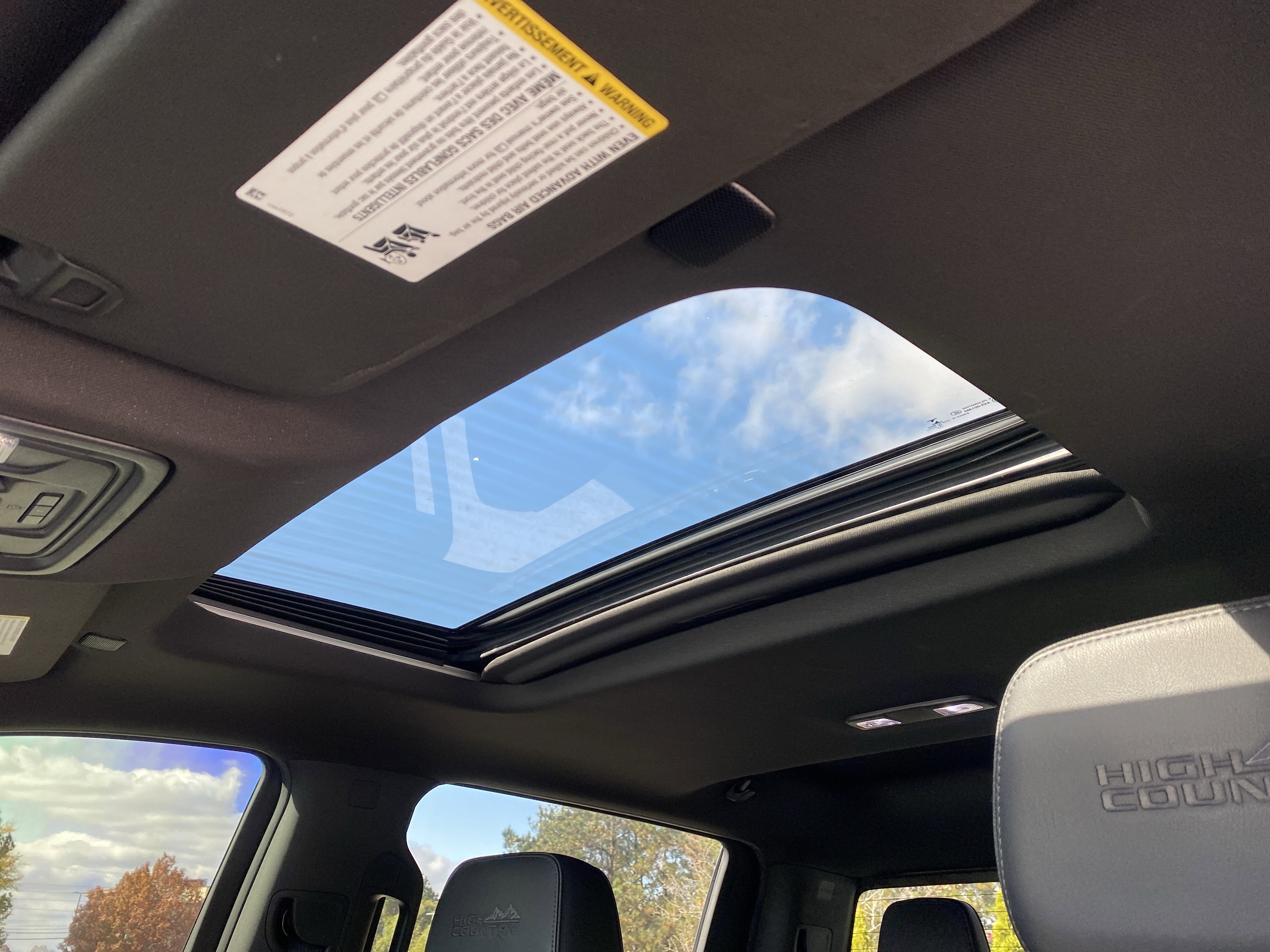 Used 2020 Chevrolet Silverado 1500 High Country w/ Technology Package image 9