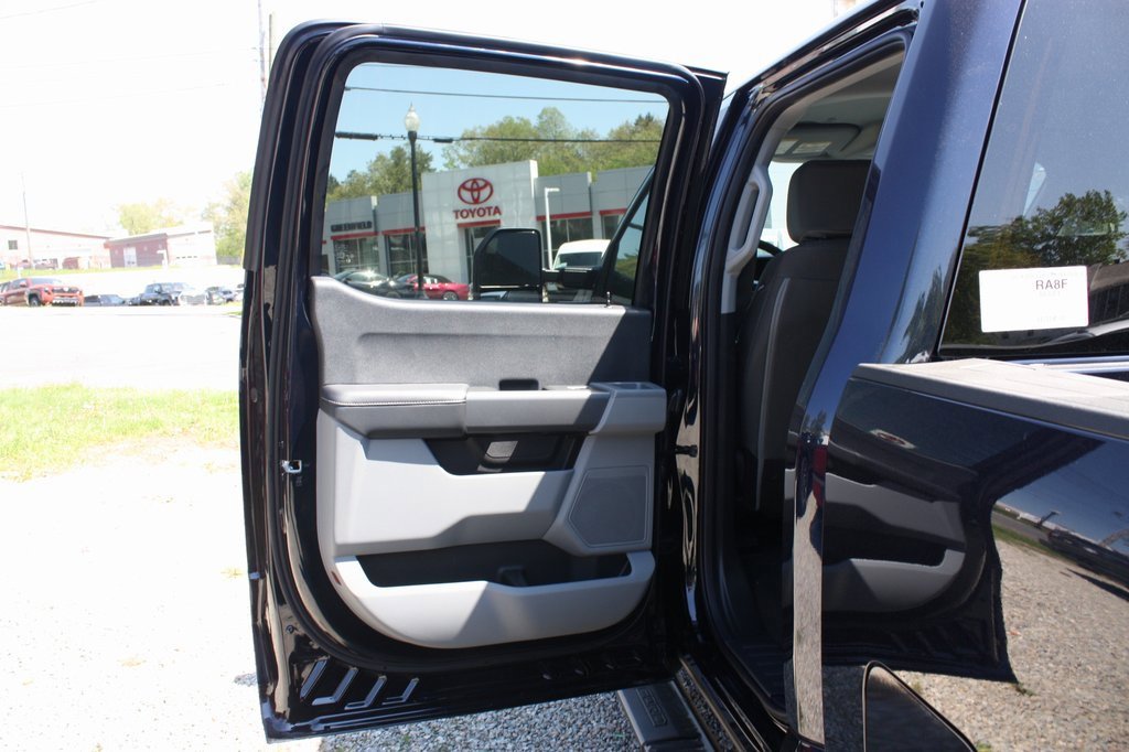 New 2025 Ford F250 XL w/ STX Appearance Package image 16