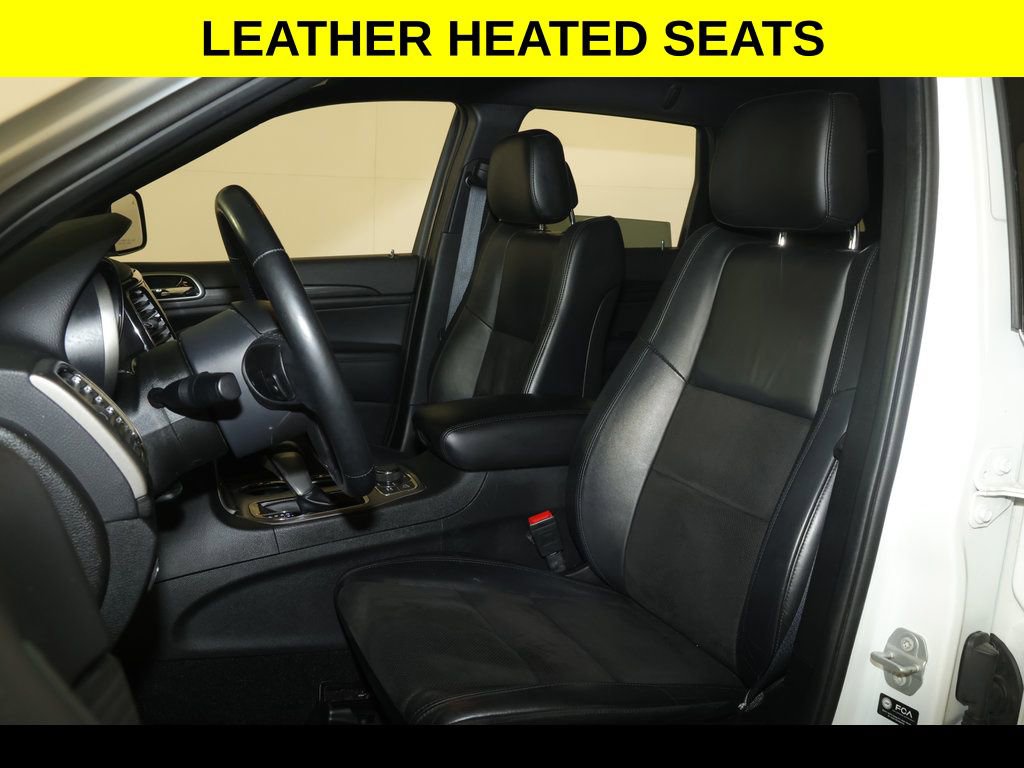 Used 2022 Jeep Grand Cherokee Laredo X image 3
