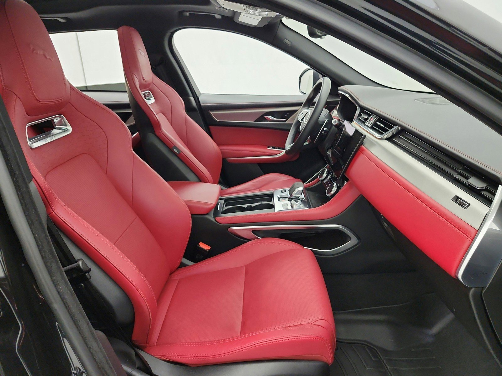 Used 2021 Jaguar F-PACE R-Dynamic S AWD/4WD image 26