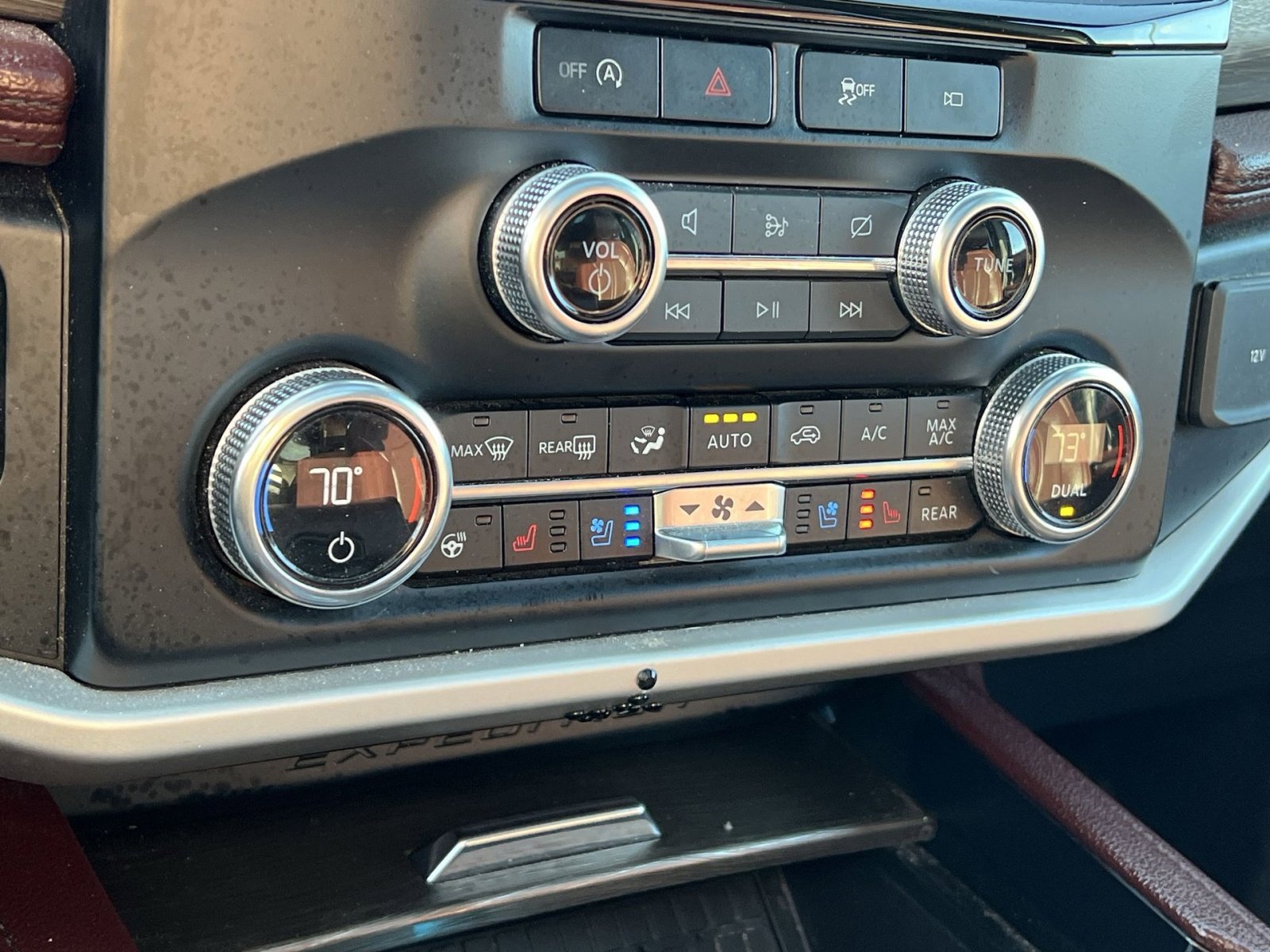 Used 2024 Ford Expedition Limited image 21