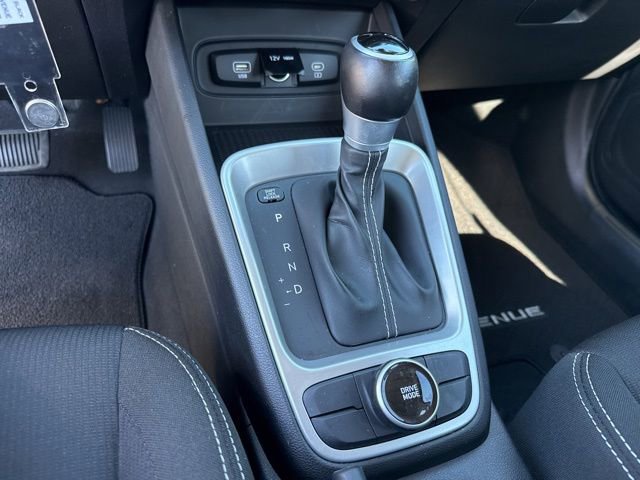 Certified 2023 Hyundai Venue SEL image 12