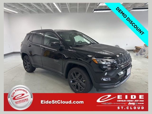 New 2026 Jeep Compass Latitude AWD/4WD image 1