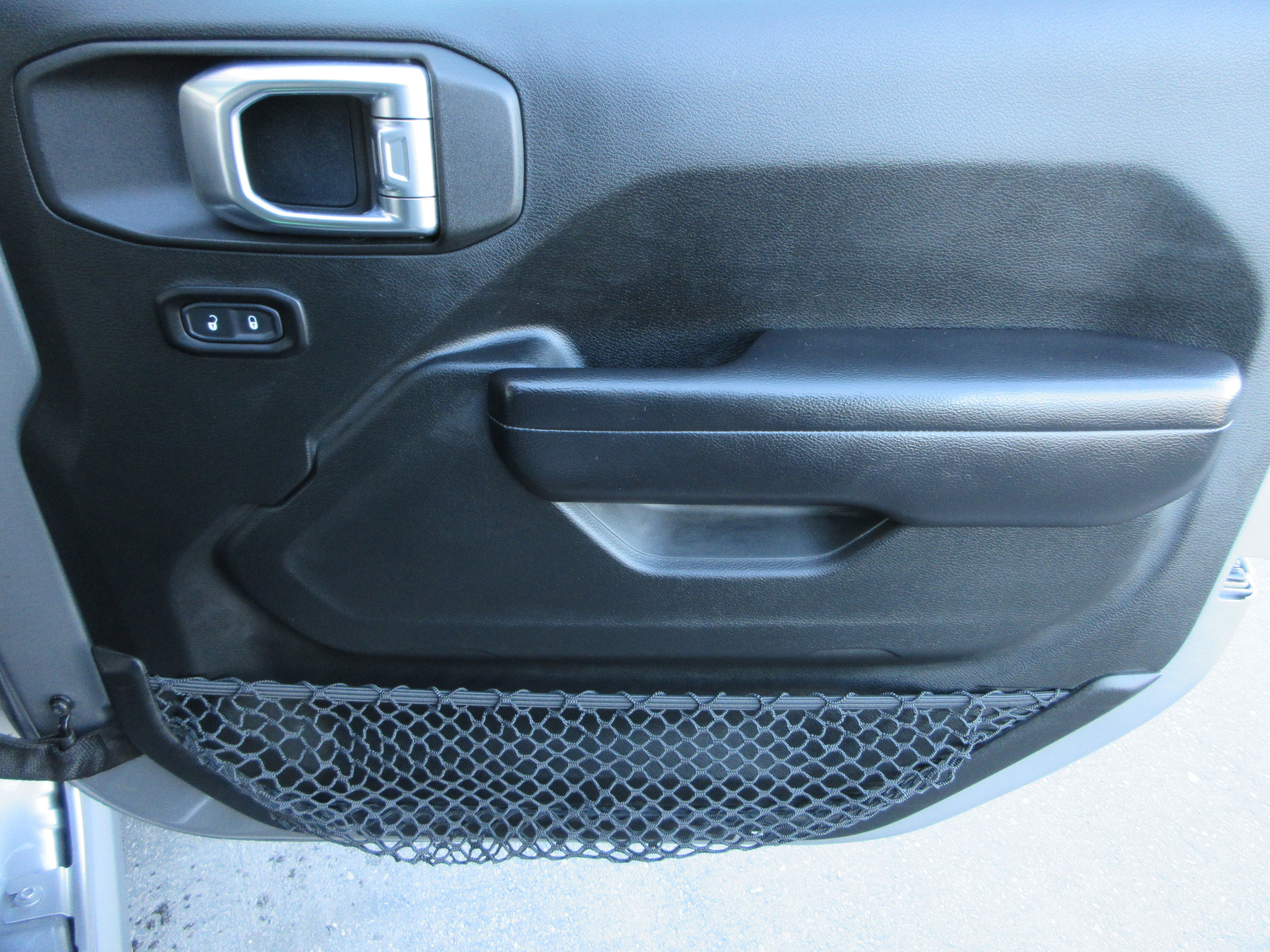 Used 2018 Jeep Wrangler Unlimited Rubicon image 24