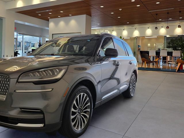 Used 2023 Lincoln Aviator Reserve AWD/4WD image 29