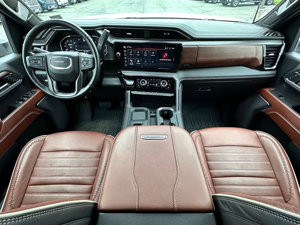 Certified 2024 GMC Sierra 3500 Denali Ultimate AWD/4WD image 31