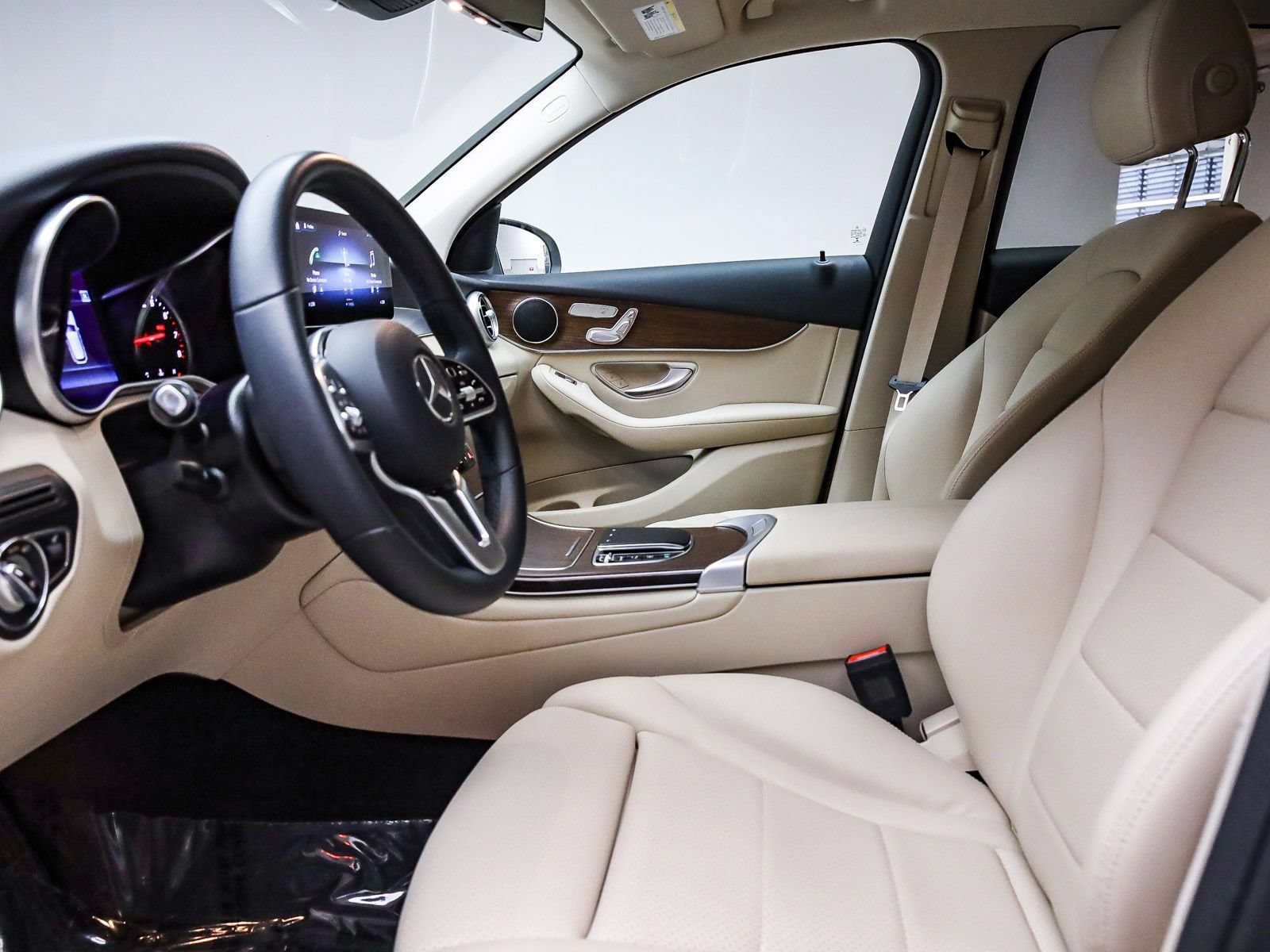 Used 2022 Mercedes-Benz GLC 300 image 18