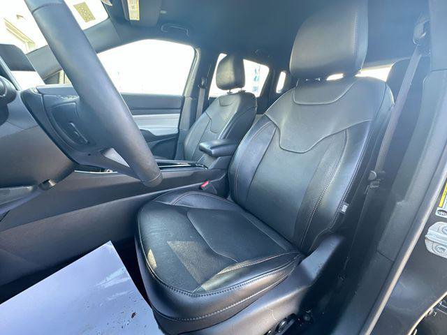 Certified 2023 Jeep Compass Limited image 13