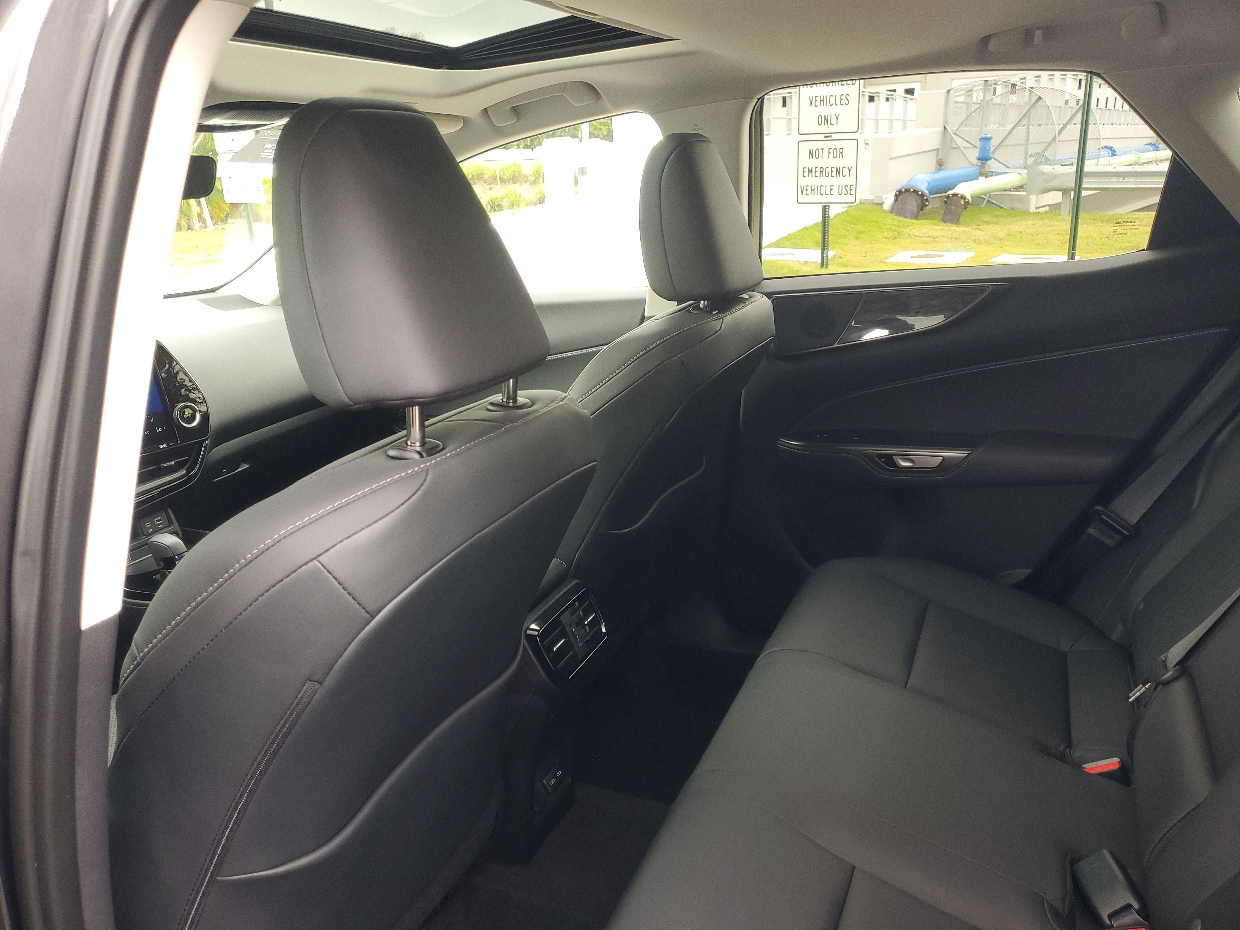 Used 2025 Lexus NX 350 AWD w/ Premium Package image 12