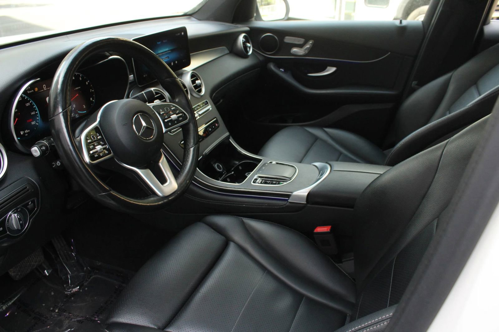 Used 2021 Mercedes-Benz GLC 300 4MATIC image 13