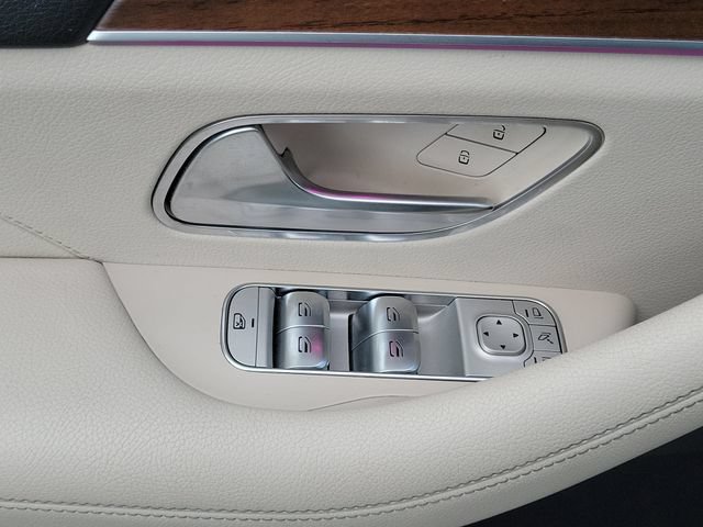 Used 2024 Mercedes-Benz GLS 450 4MATIC image 18