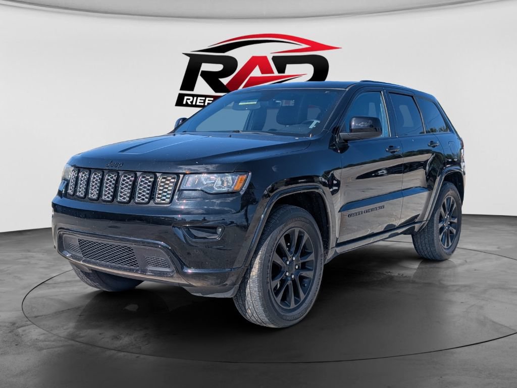 Used 2018 Jeep Grand Cherokee Altitude AWD/4WD image 6