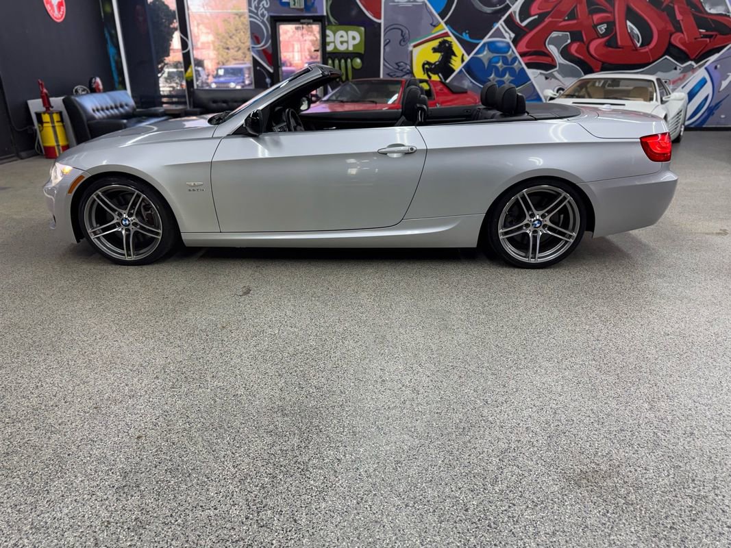 Used 2011 BMW 335is Convertible RWD image 9