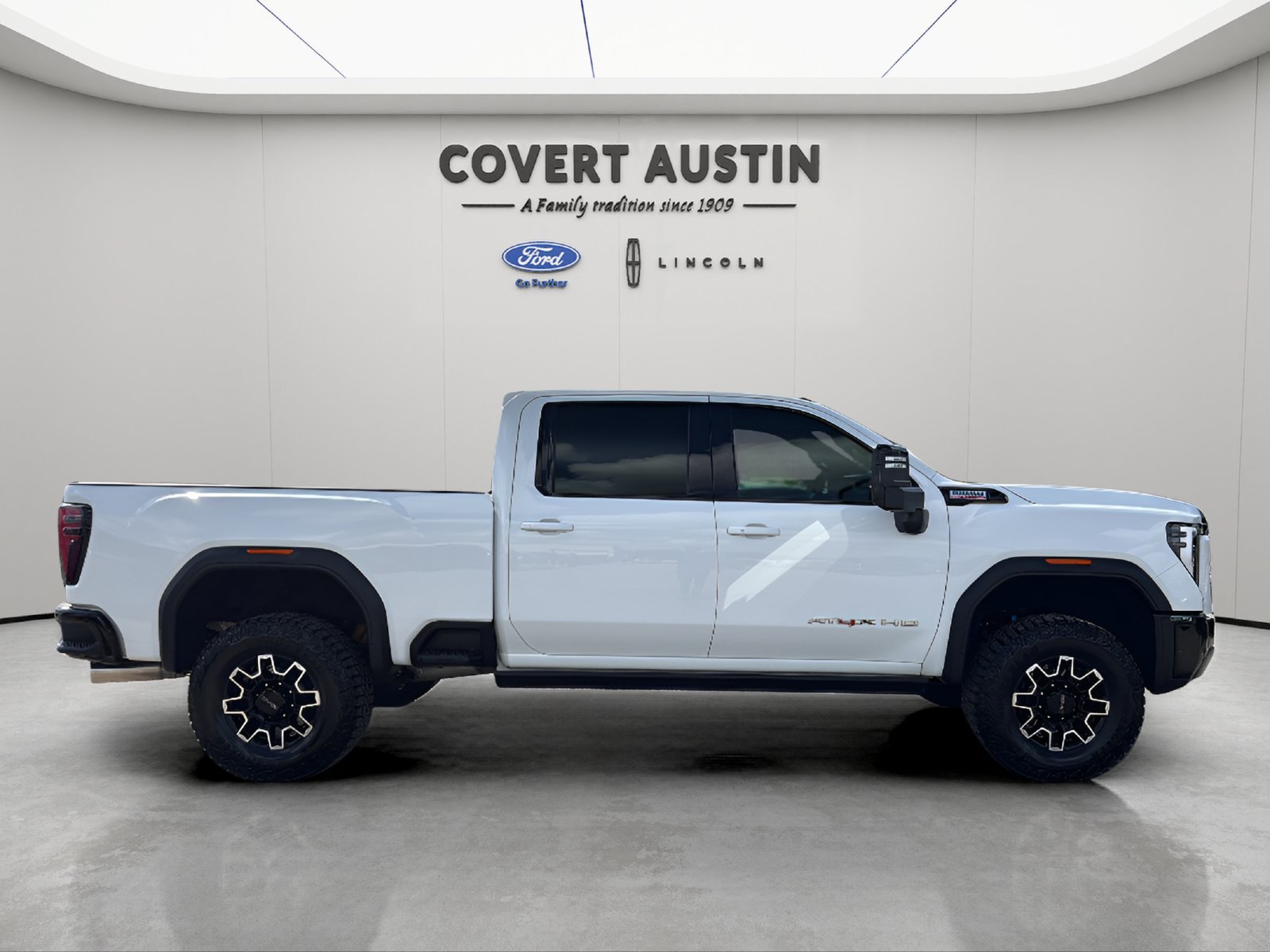 Used 2024 GMC Sierra 2500 AT4X AWD/4WD image 6