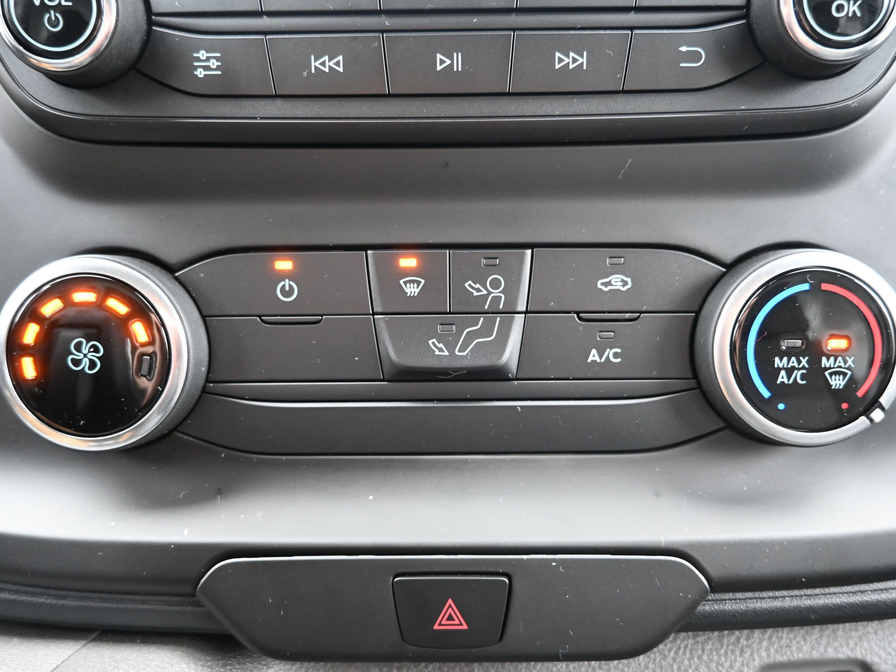 Used 2025 Ford Transit 250 148 Medium Roof Extended AWD image 15