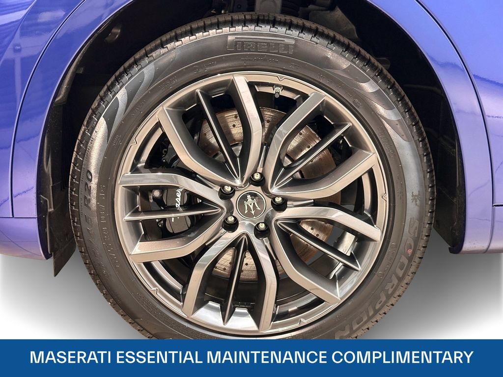 Used 2024 Maserati Levante GT Ultima AWD/4WD image 14