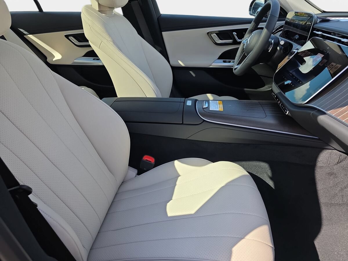 New 2026 Mercedes-Benz E 450 4MATIC Sedan image 10
