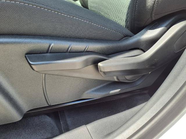 New 2027 Chevrolet Equinox LT FWD image 17
