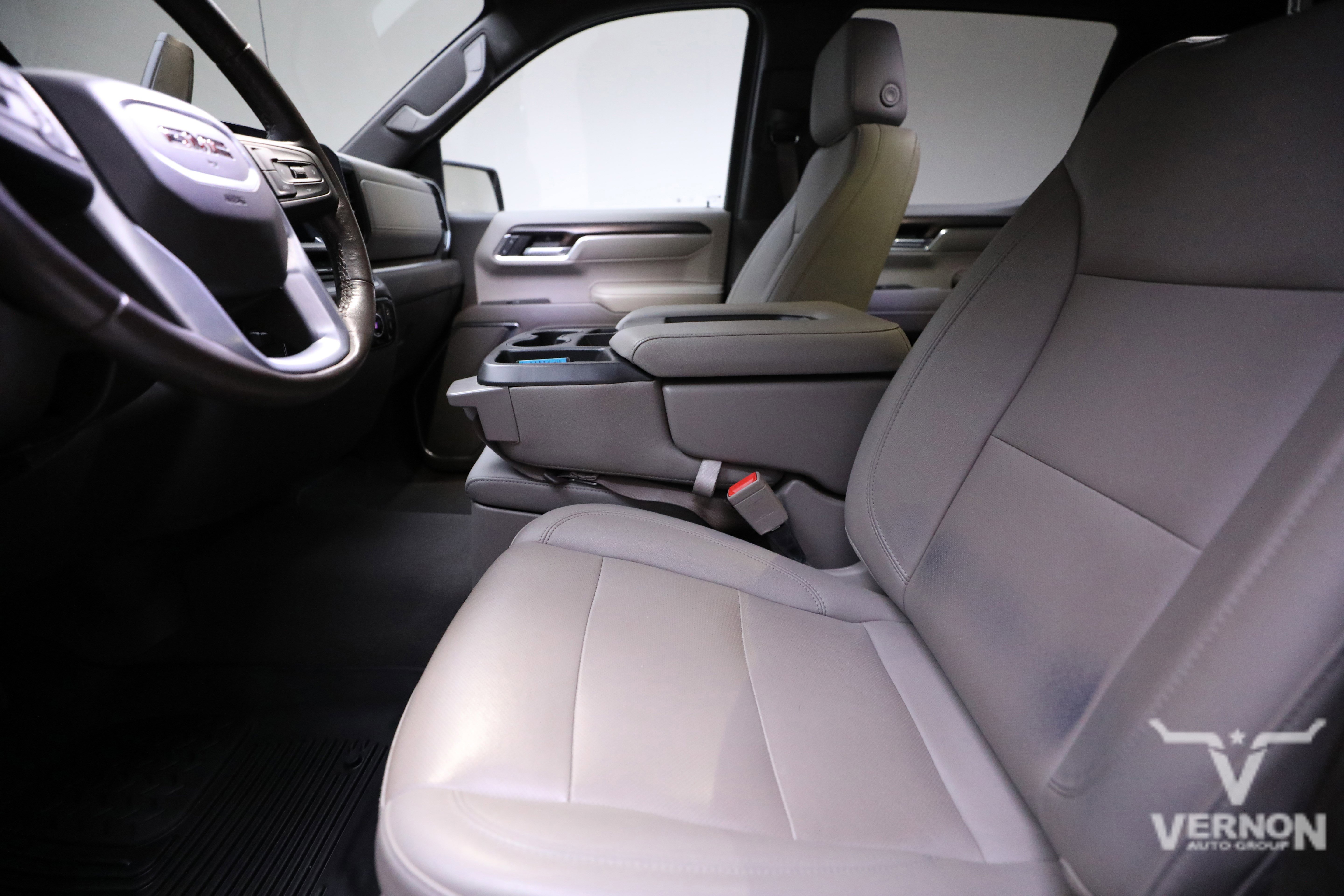 Used 2022 GMC Sierra 1500 SLT w/ X31 Off-Road Package image 10