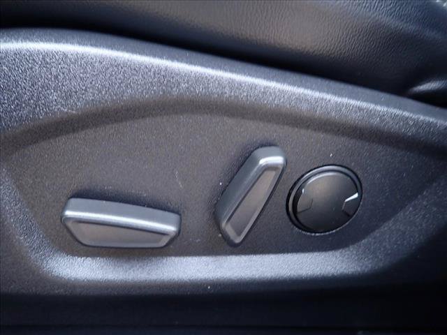 Used 2024 Ford Edge SEL AWD/4WD image 13