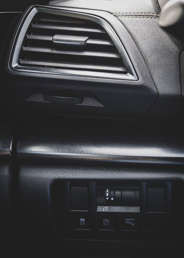 Used 2022 Subaru Crosstrek 2.5i Sport w/ Moonroof Package image 11