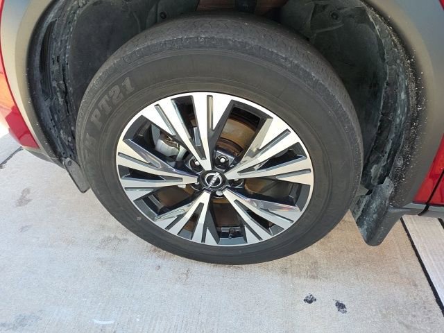 Used 2023 Nissan Rogue SV image 10