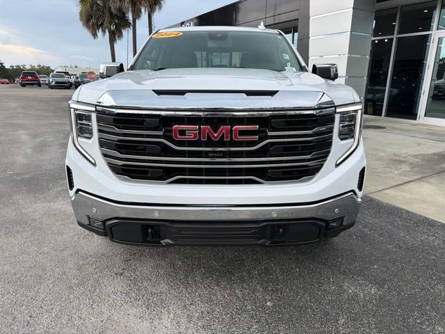 Used 2024 GMC Sierra 1500 SLT w/ SLT Premium Plus Package AWD/4WD image 3