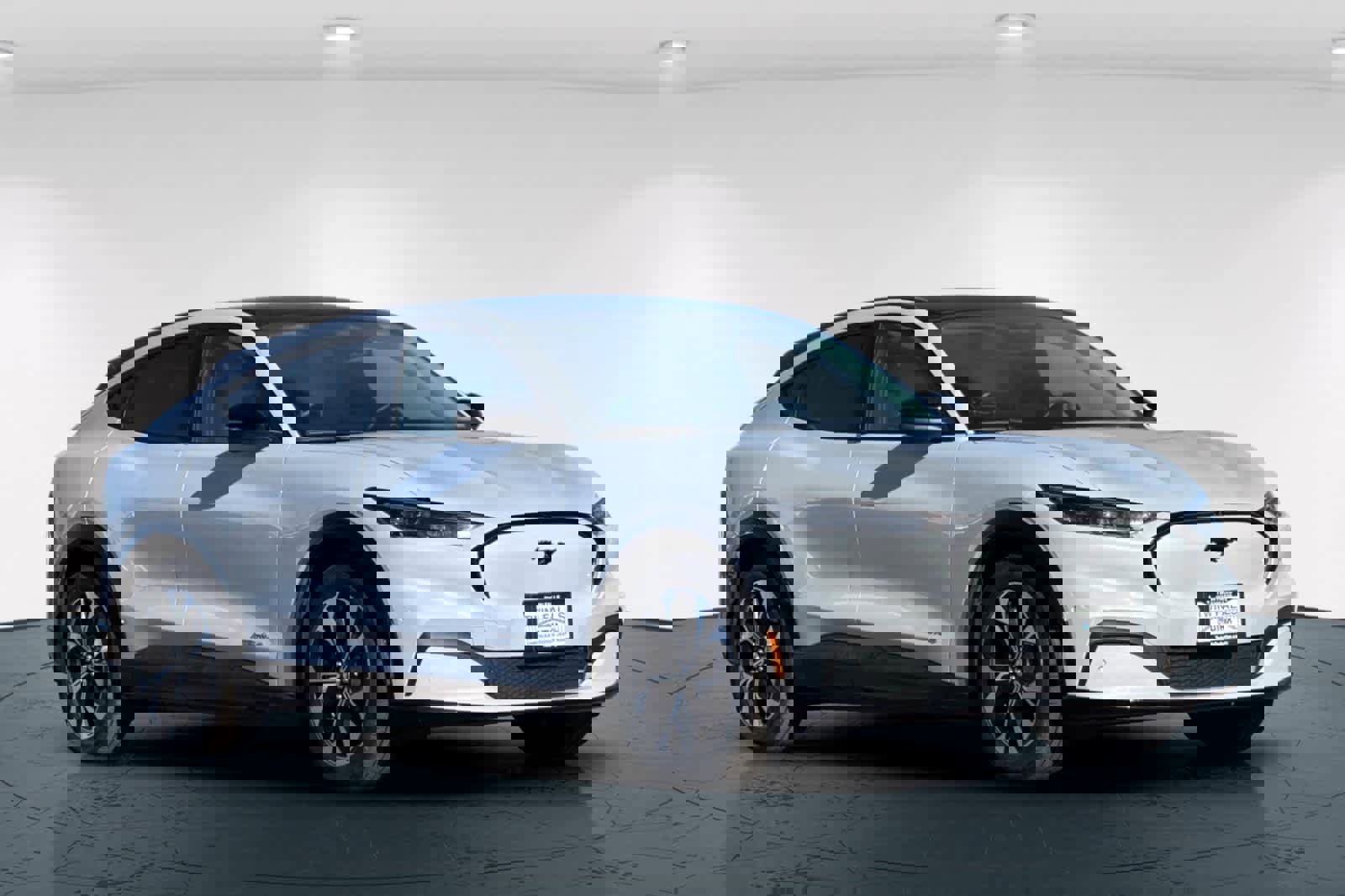 Used 2023 Ford Mustang Mach-E Premium image 5