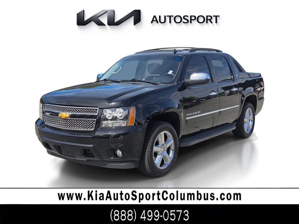 Used 2013 Chevrolet Avalanche LTZ image 1