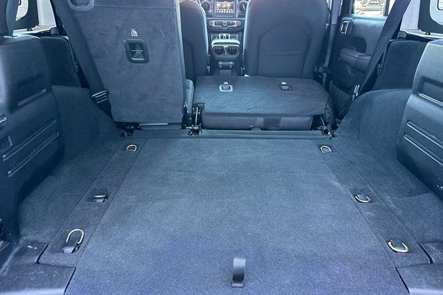 Used 2022 Jeep Wrangler Unlimited Sport AWD/4WD image 16
