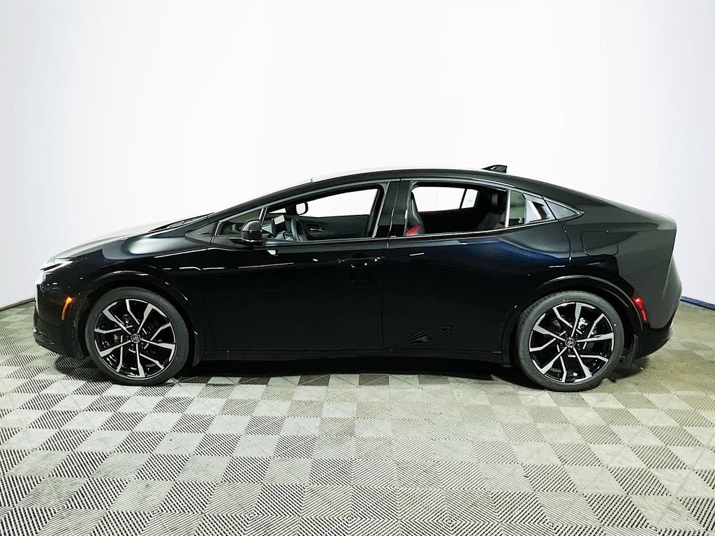 Certified 2024 Toyota Prius Prime FWD image 4