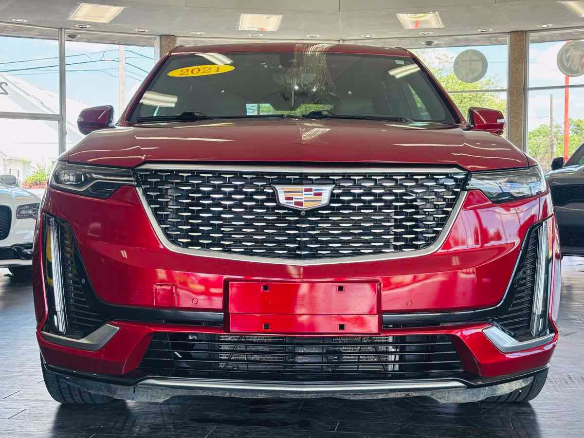 Used 2021 Cadillac XT6 Premium Luxury AWD/4WD image 17