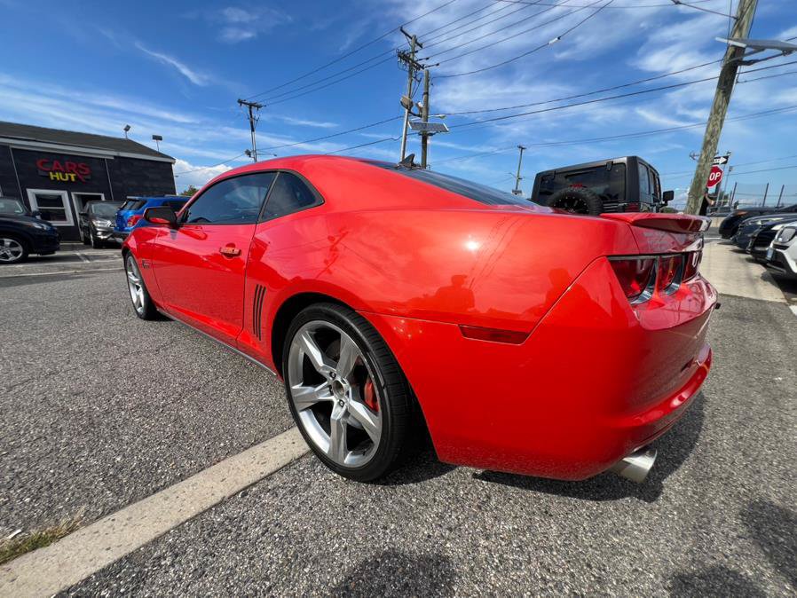 Used 2010 Chevrolet Camaro SS RWD image 5