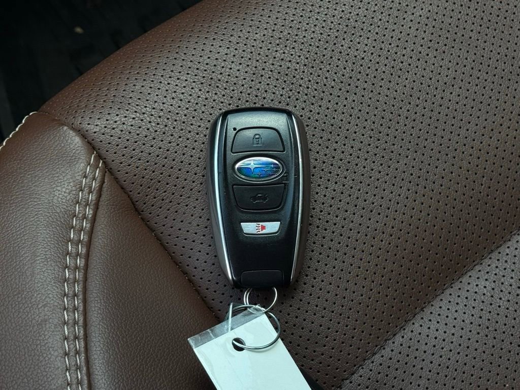 Used 2019 Subaru Outback 3.6R Touring AWD/4WD image 35