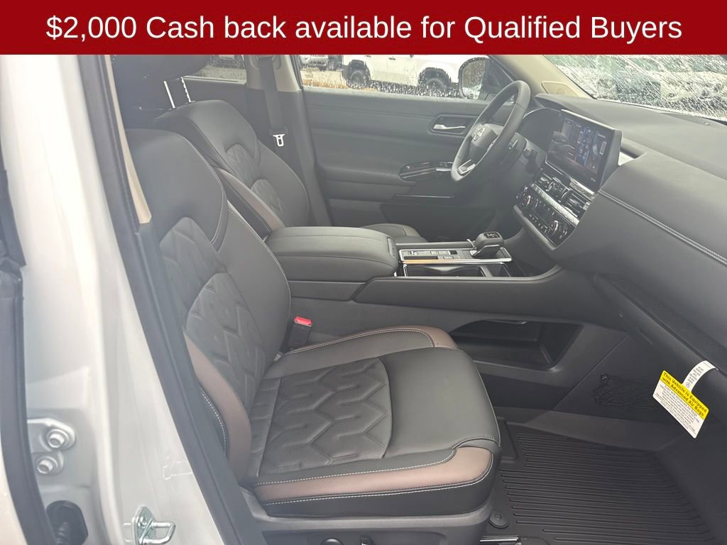 New 2026 Nissan Pathfinder Platinum image 40