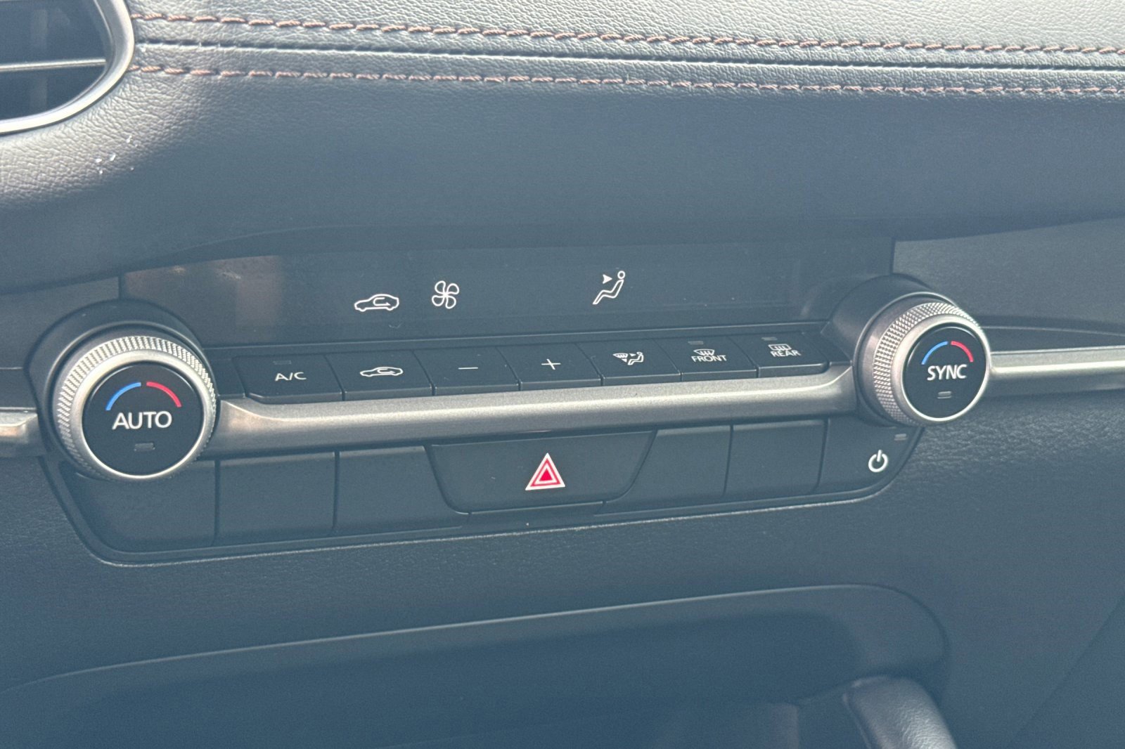 Used 2024 MAZDA MAZDA3 s image 17