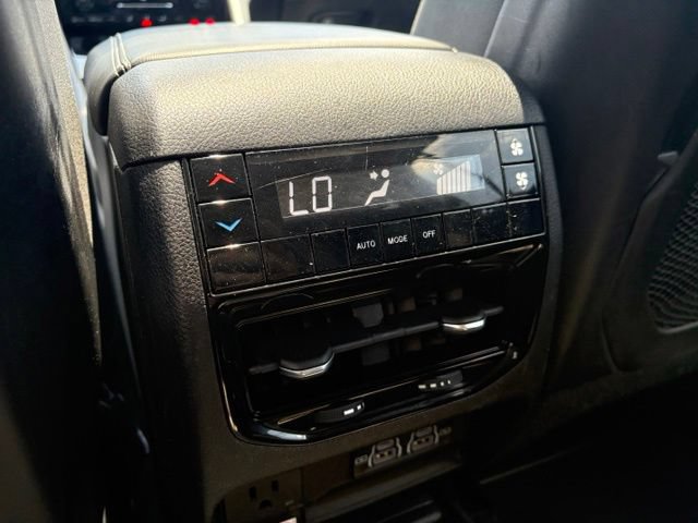 Used 2023 Jeep Grand Cherokee L Laredo w/ Luxury Tech Group I AWD/4WD image 13