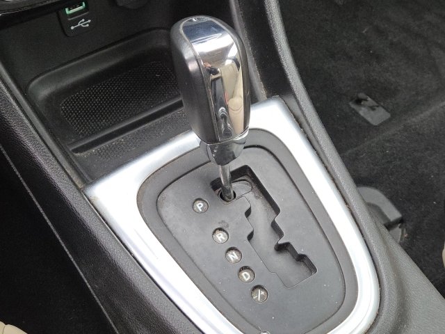 Used 2013 Chrysler 200 Limited image 19