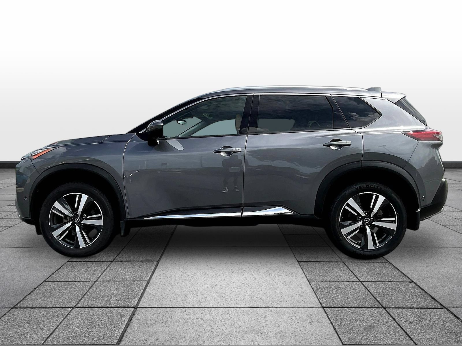 Certified 2023 Nissan Rogue Platinum w/ Platinum Premium Package AWD/4WD image 8