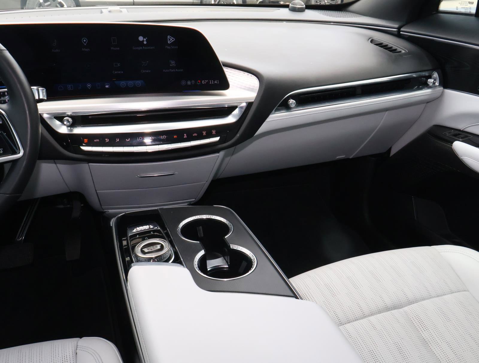 Certified 2024 Cadillac Lyriq Sport RWD image 16