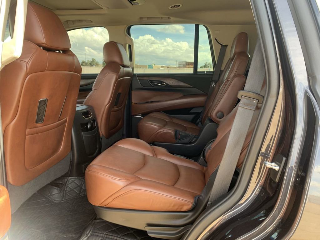 Certified 2018 Cadillac Escalade Luxury image 23