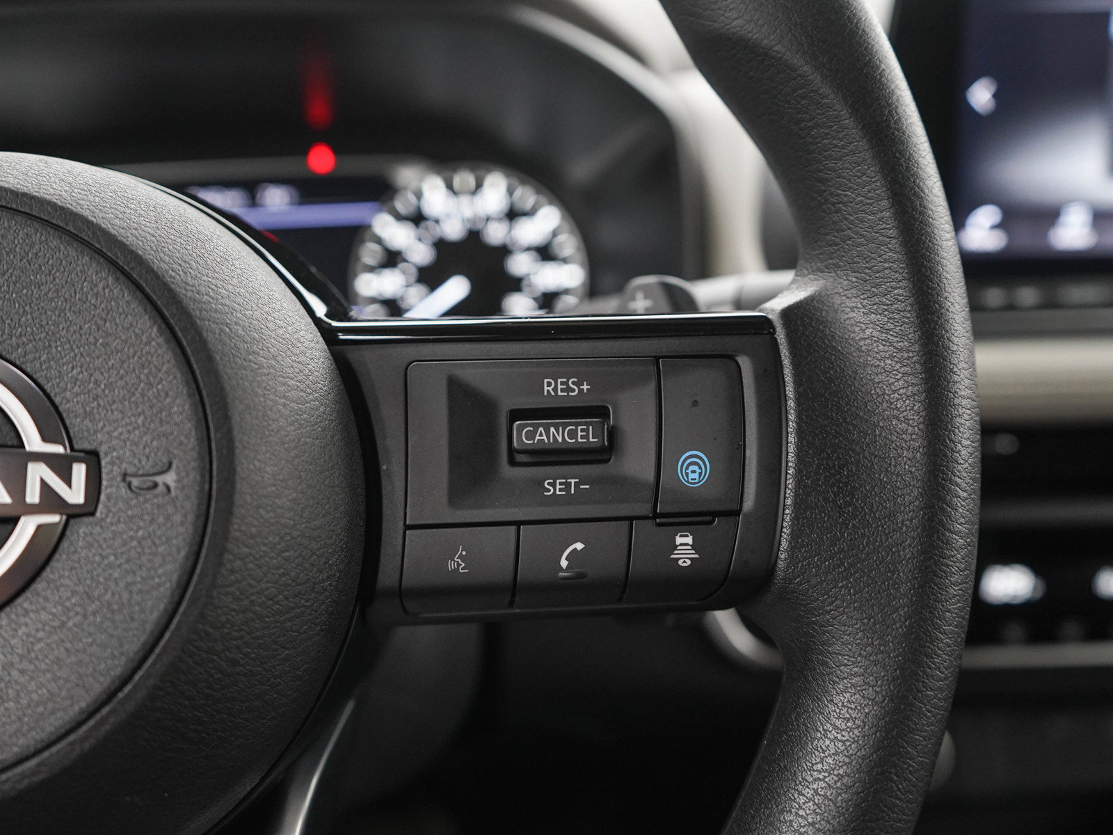 Used 2023 Nissan Rogue SV AWD/4WD image 26