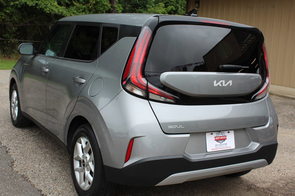 Used 2024 Kia Soul LX w/ Option Group 015 image 15