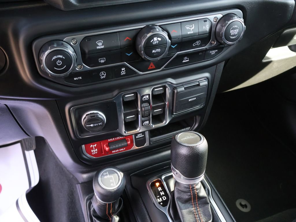 Used 2023 Jeep Gladiator Mojave w/ Trailer Tow Package image 33