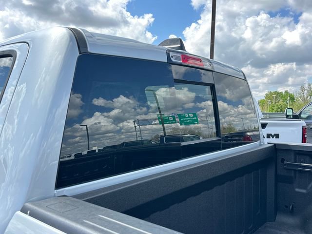 New 2026 RAM 1500 Laramie AWD/4WD image 9