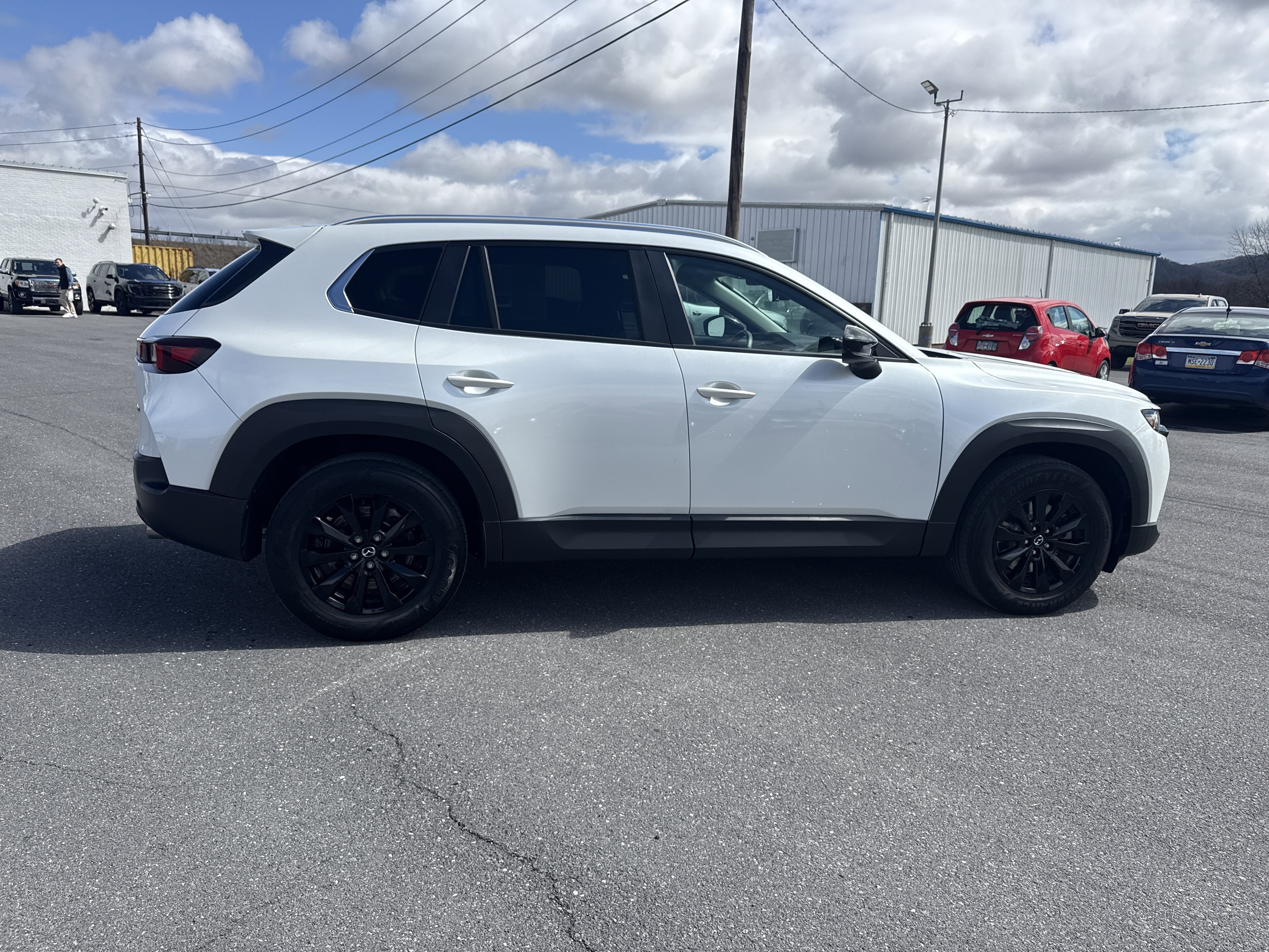 Used 2025 MAZDA CX-50 AWD 2.5 S w/ Preferred Package image 2
