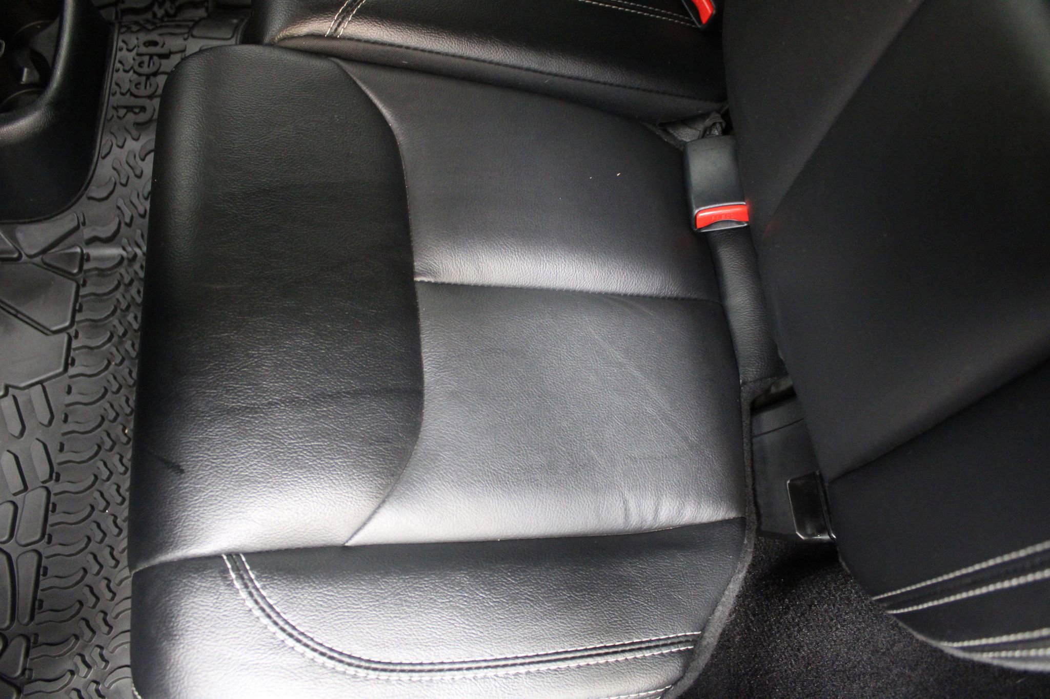 Used 2017 Jeep Wrangler Unlimited Rubicon image 15