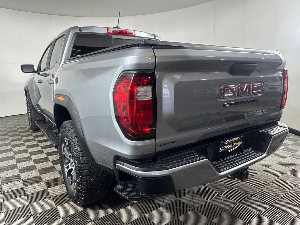 Used 2024 GMC Canyon AT4 AWD/4WD image 3