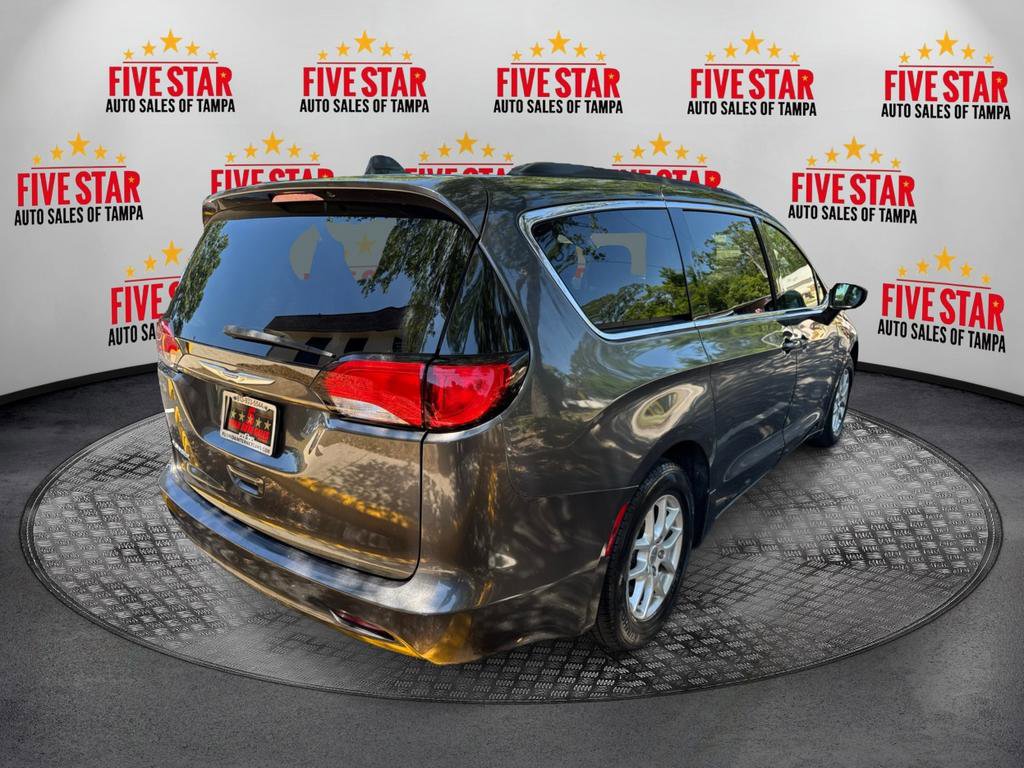 Used 2020 Chrysler Voyager Lxi FWD image 7