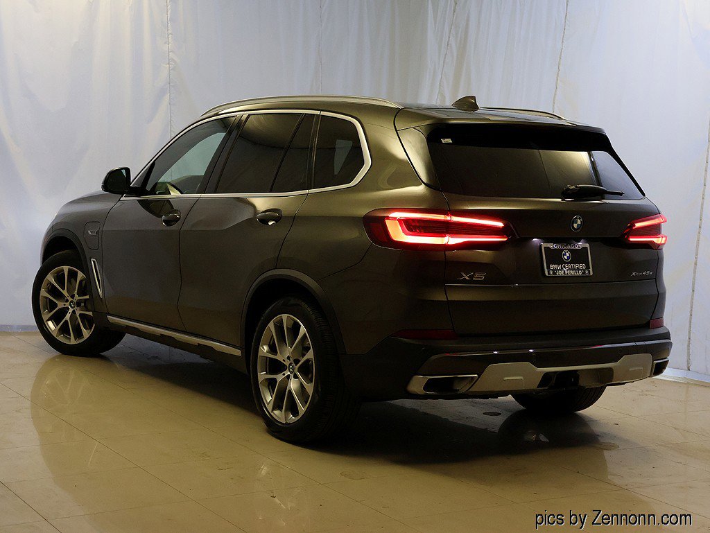 Certified 2023 BMW X5 xDrive45e w/ Executive Package image 9